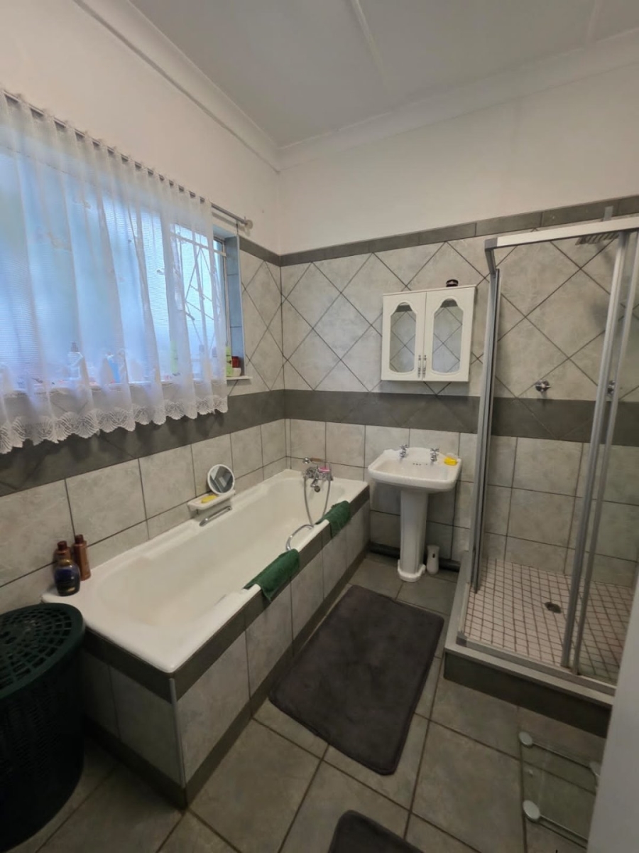 4 Bedroom Property for Sale in Universitas Free State